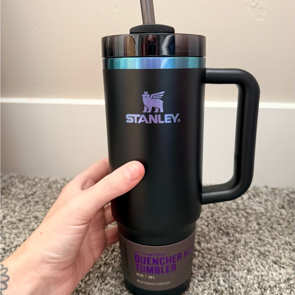 Stanley 30oz NEW Black Chroma Quencher Tumbler